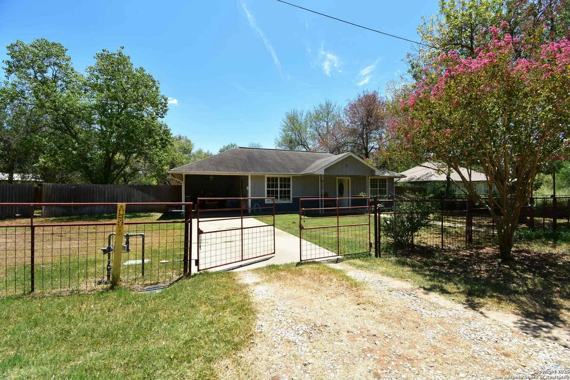Photo of 804 County Line Rd