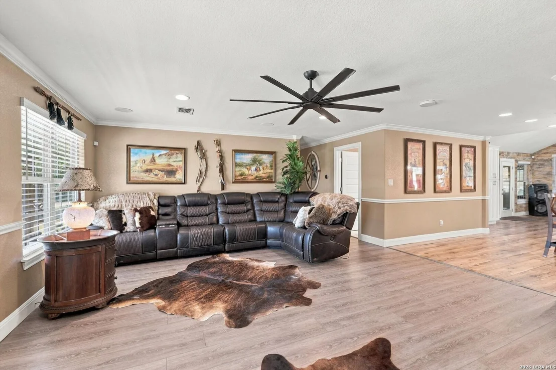 Photo of 526 CHEYENNE TRL