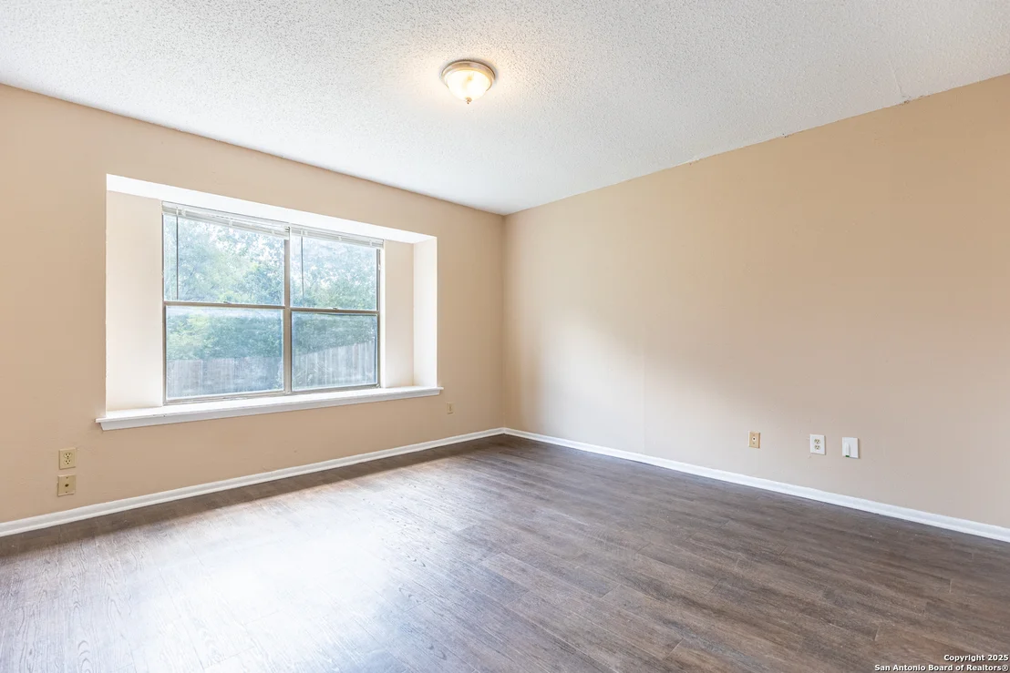 Photo of 5814 pineway