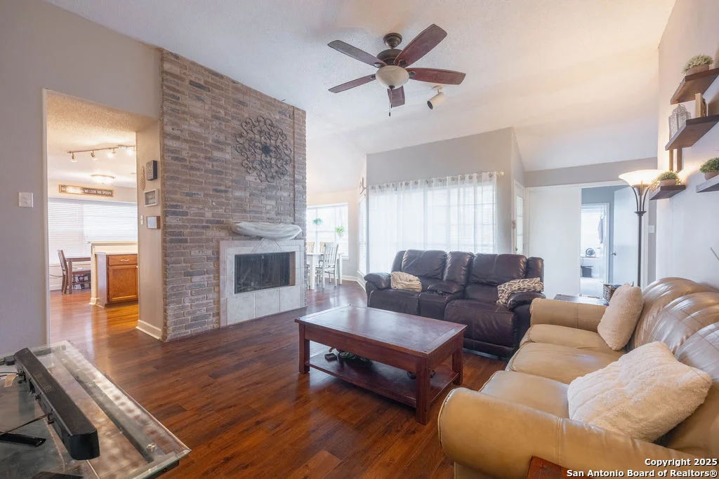 Photo of 8120 Forest Dawn