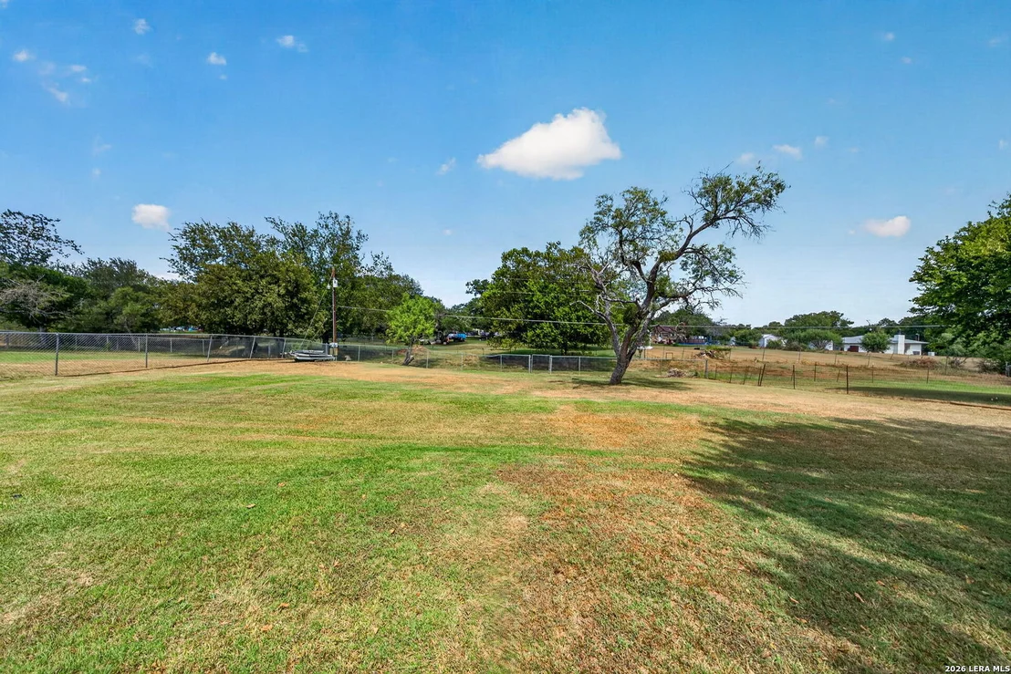 Photo of 325 WENDY LN