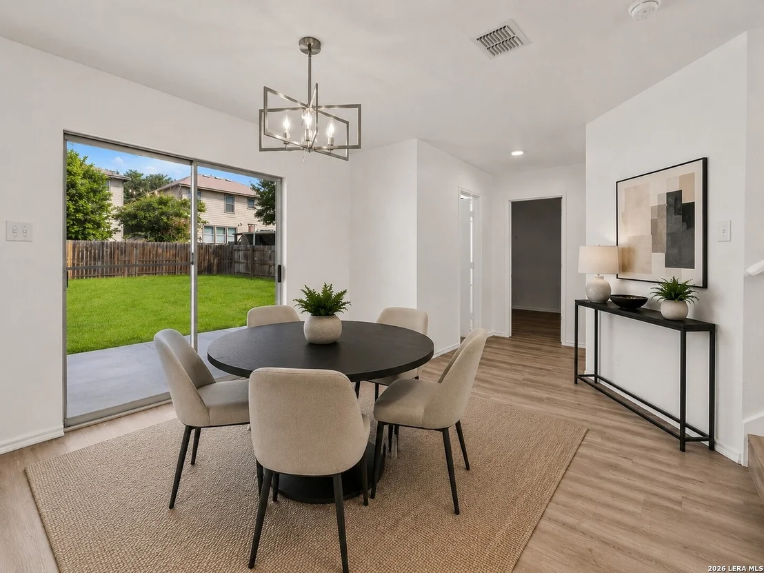 Photo of 136 Gatewood Bay