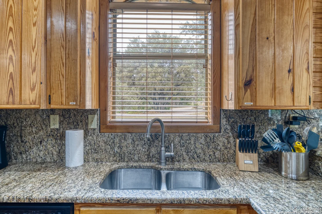 Photo of 241 Mountain Laurel