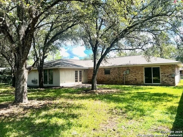Photo of 901 Newhall