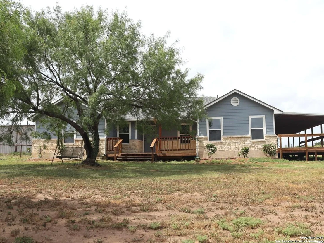 Photo of 1571 State Highway 173