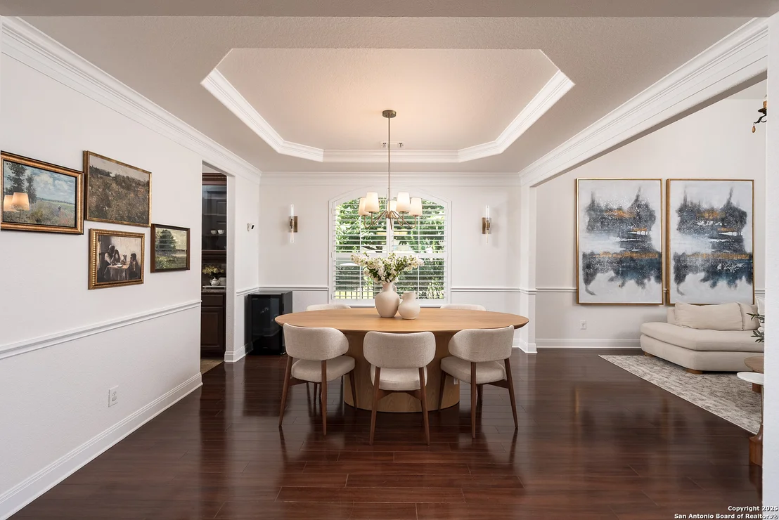 Photo of 24806 Ellesmere