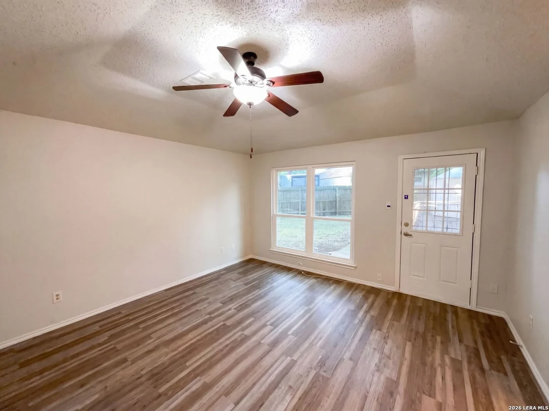 Photo of 9511 ELM GLN
