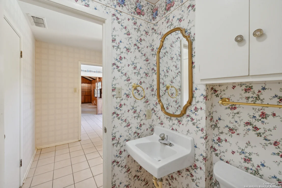 Photo of 449 GOLFCREST