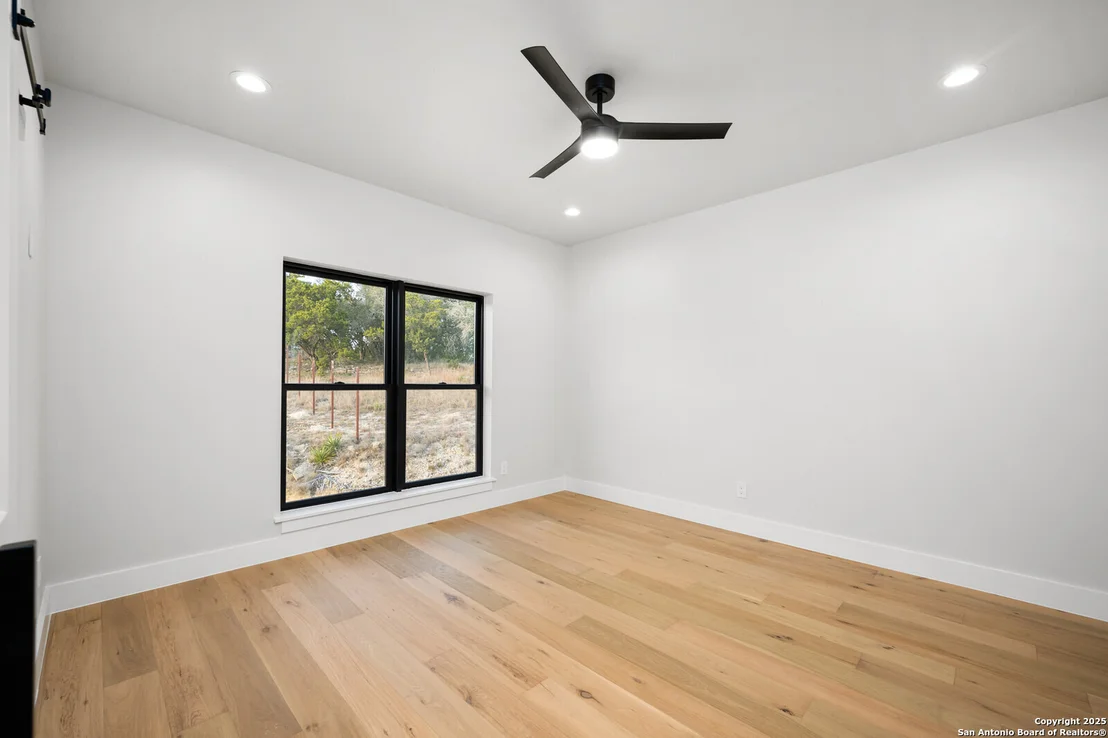 Photo of 9539 Lenox Hill