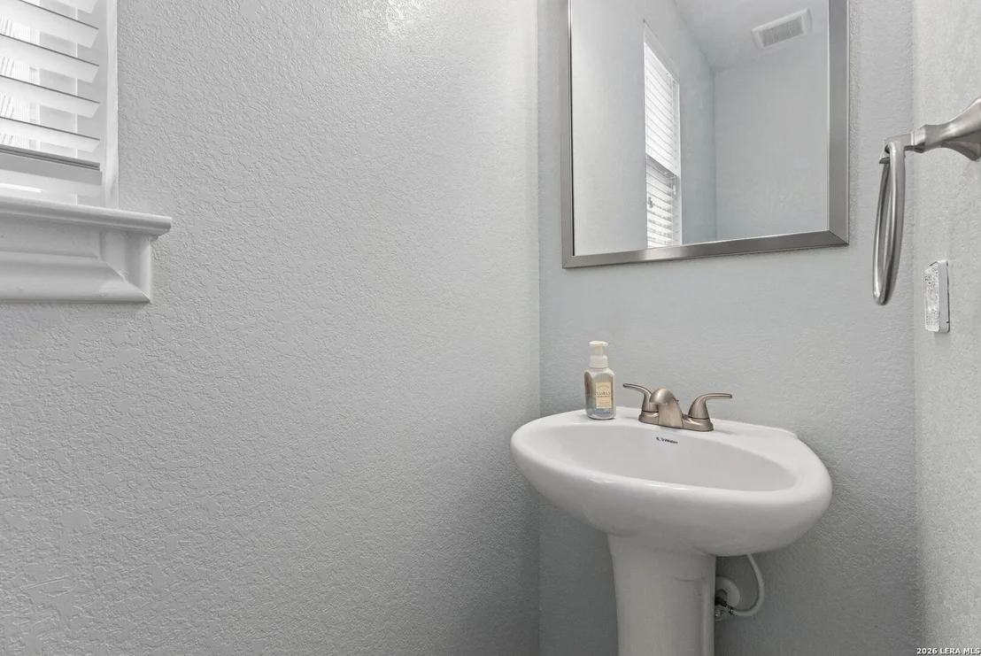 Photo of 11335 Red Oak Turn