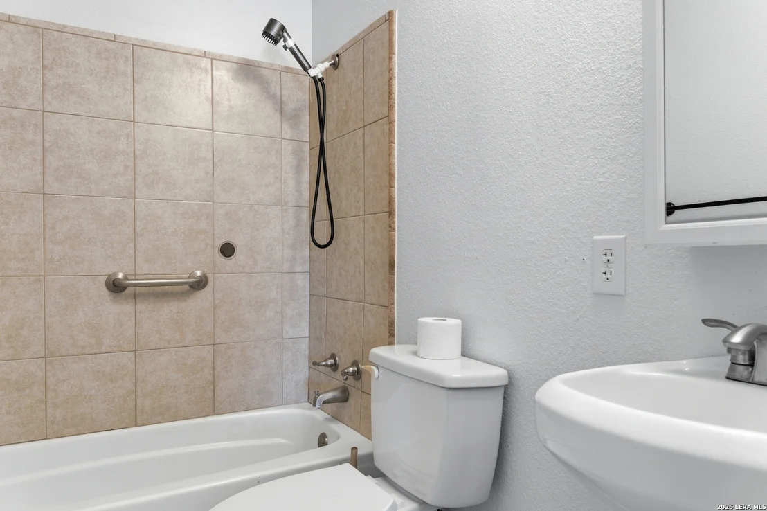 Photo of 910 Cypress