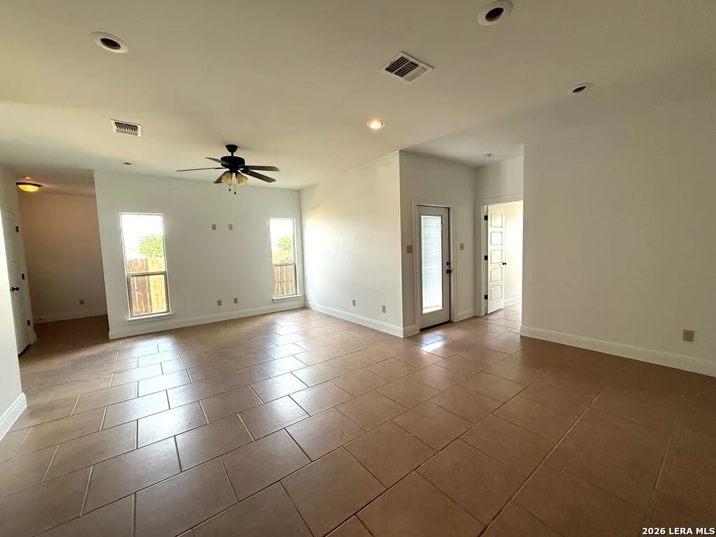 Photo of 2657 OAK MANOR DR