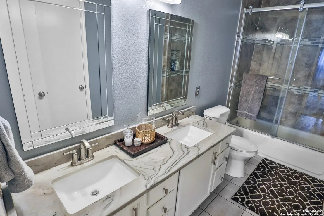 Photo of 638 LAS PUERTAS