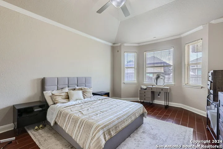 Photo of 109 GRAND VIS