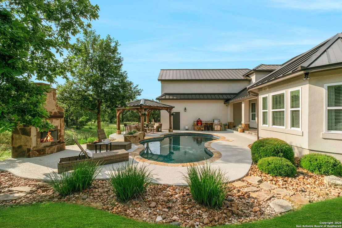 Photo of 157 Fair Springs