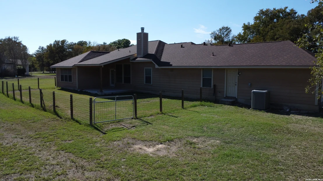 Photo of 213 DEER SLAYER DR