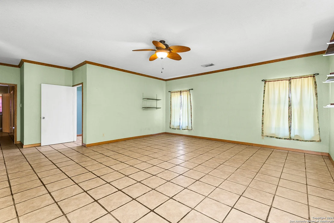 Photo of 819 Evening Shade
