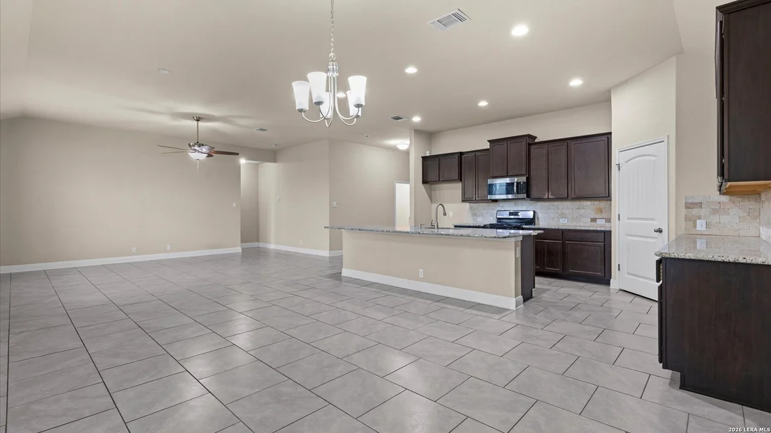 Photo of 137 White Rock