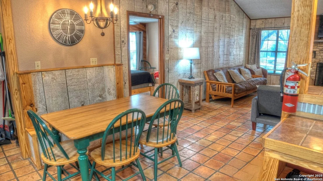 Photo of 65 PINEVIEW RD