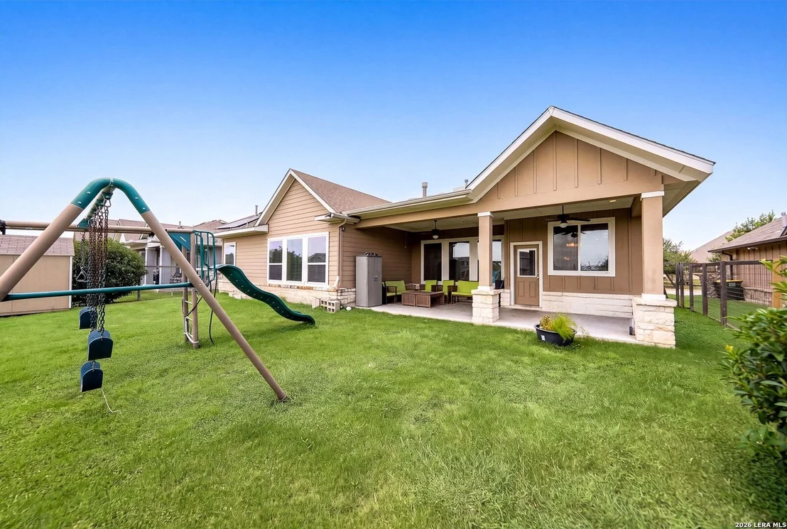 Photo of 11812 Field Bend