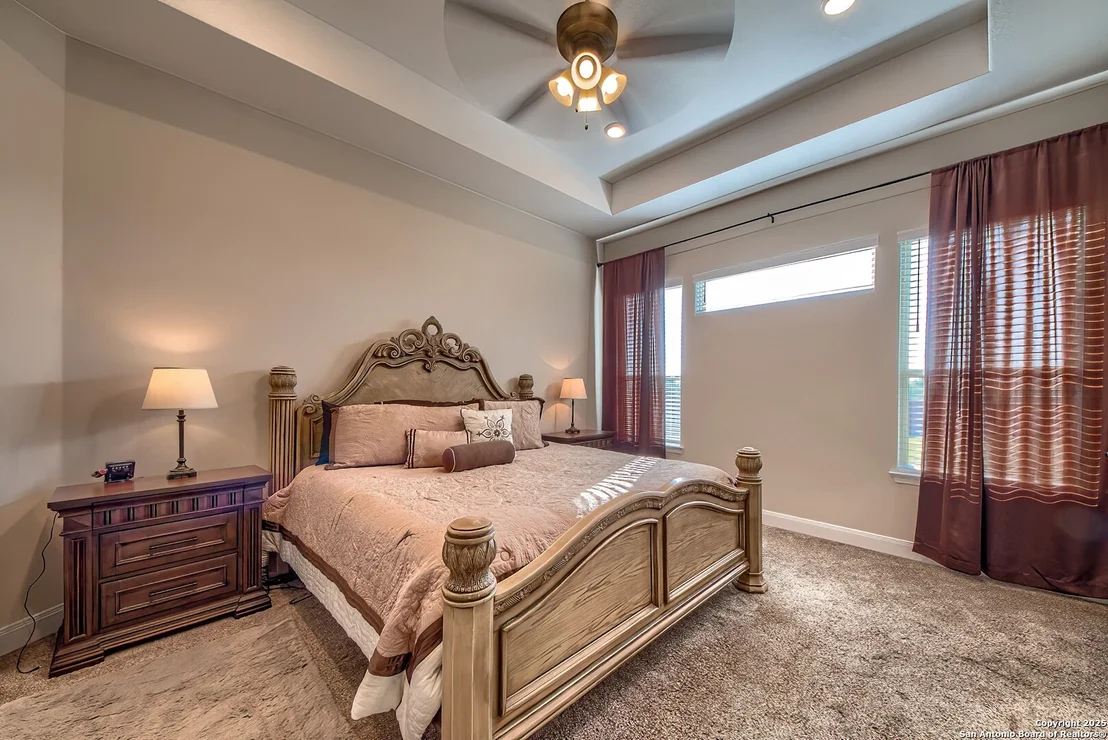 Photo of 950 Lone Cypress