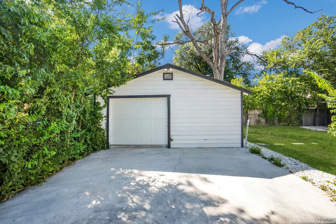 Photo of 1602 SACRAMENTO