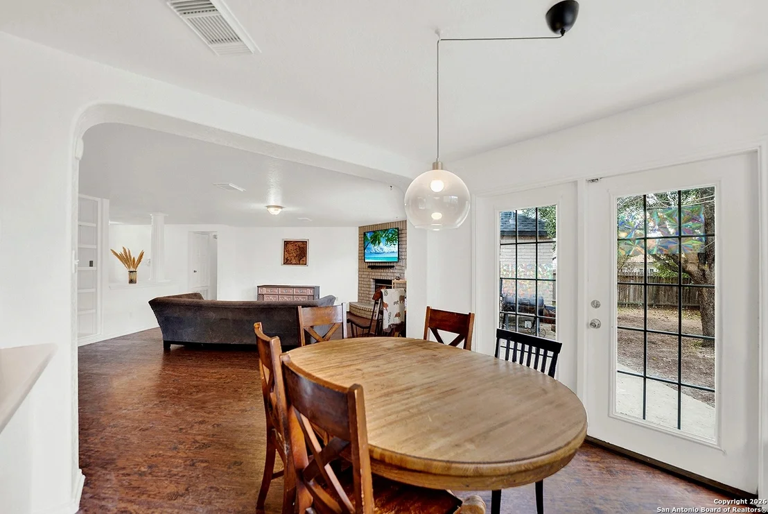 Photo of 128 Springtree Grove