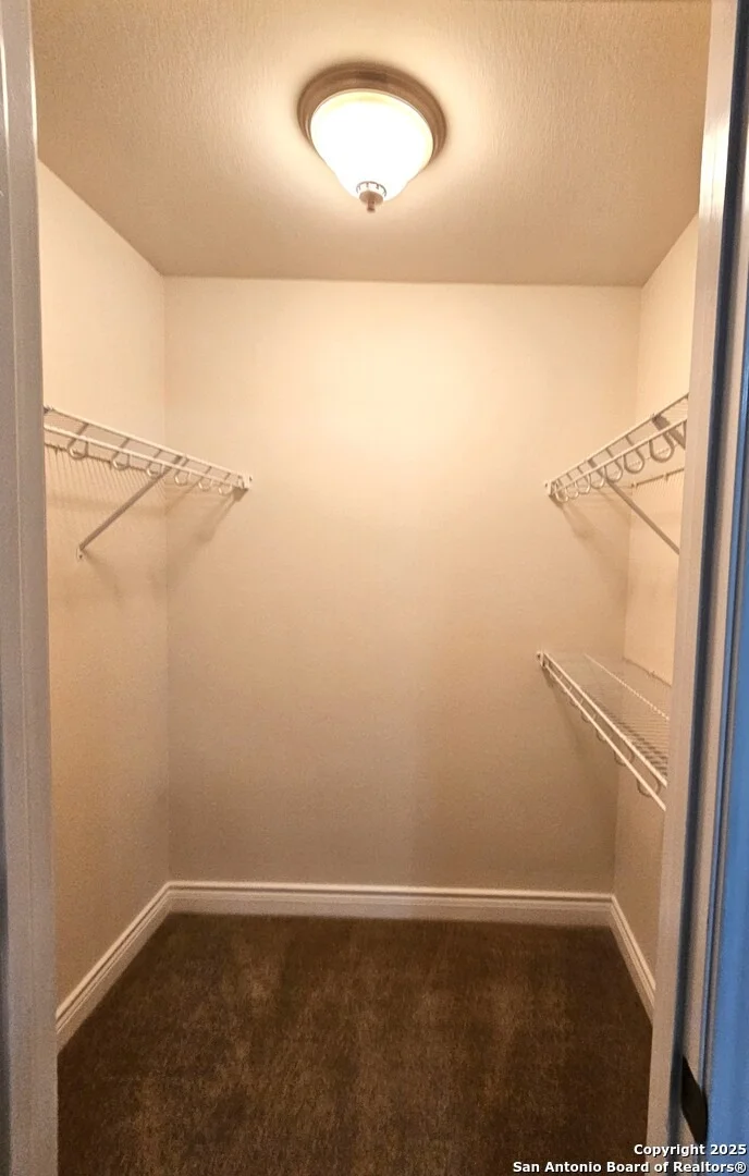 Photo of 213 SPICE OAK LN