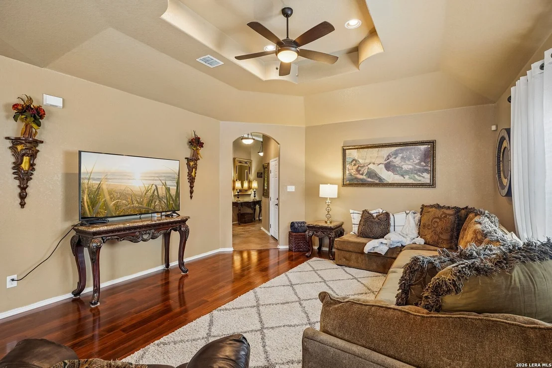 Photo of 11407 Road Runner