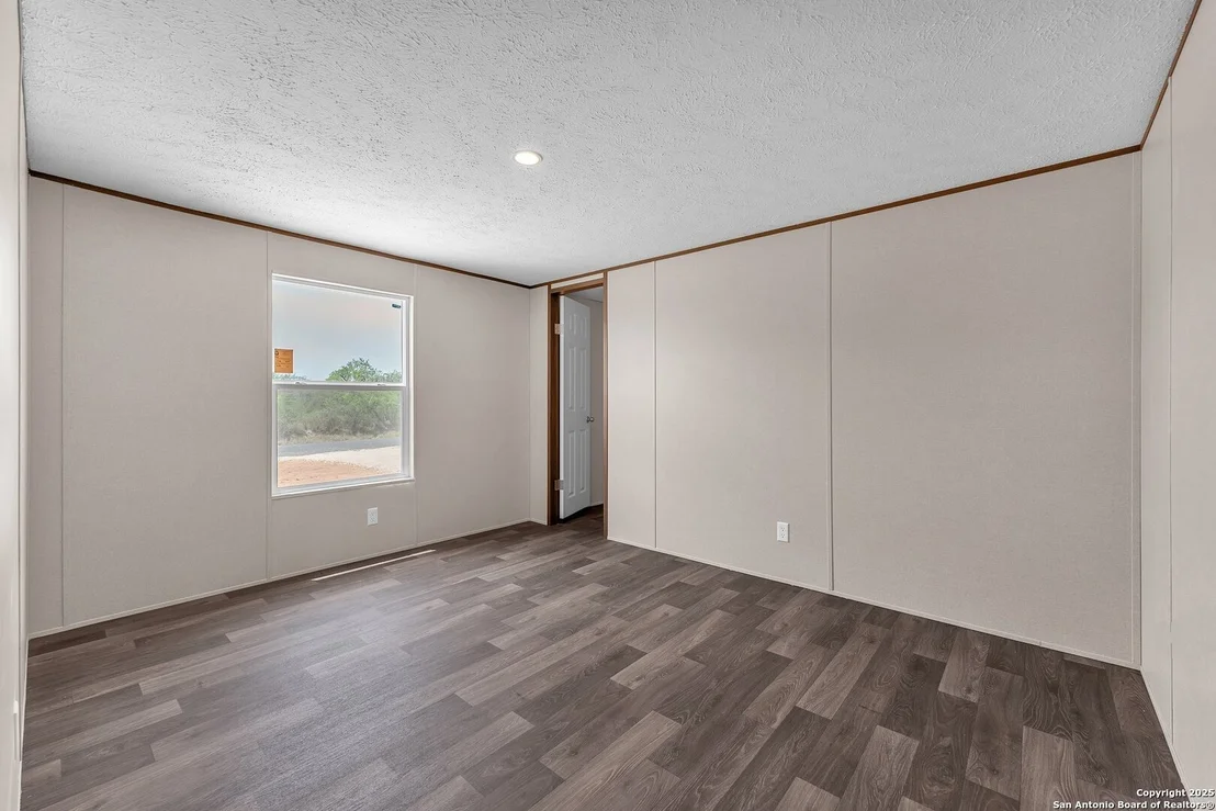 Photo of 5709 County Road 422