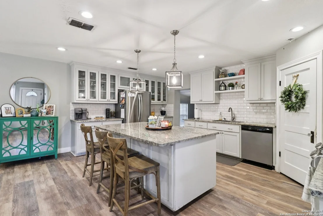 Photo of 503 Mockingbird