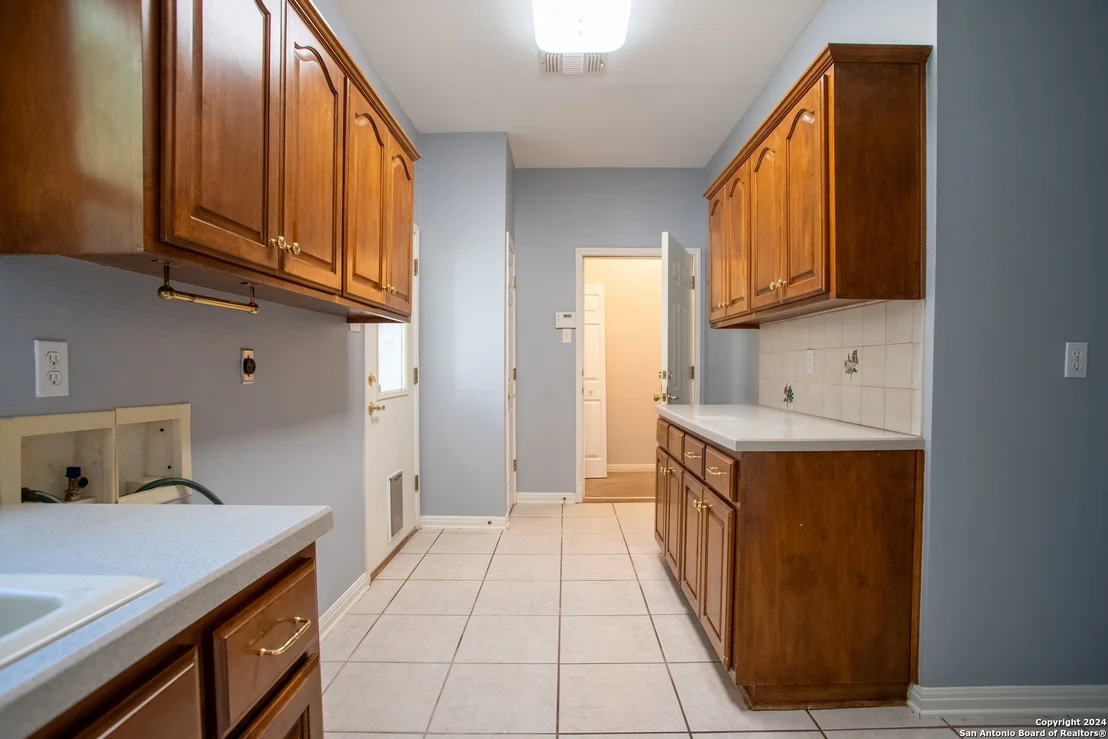 Photo of 981 Brookside