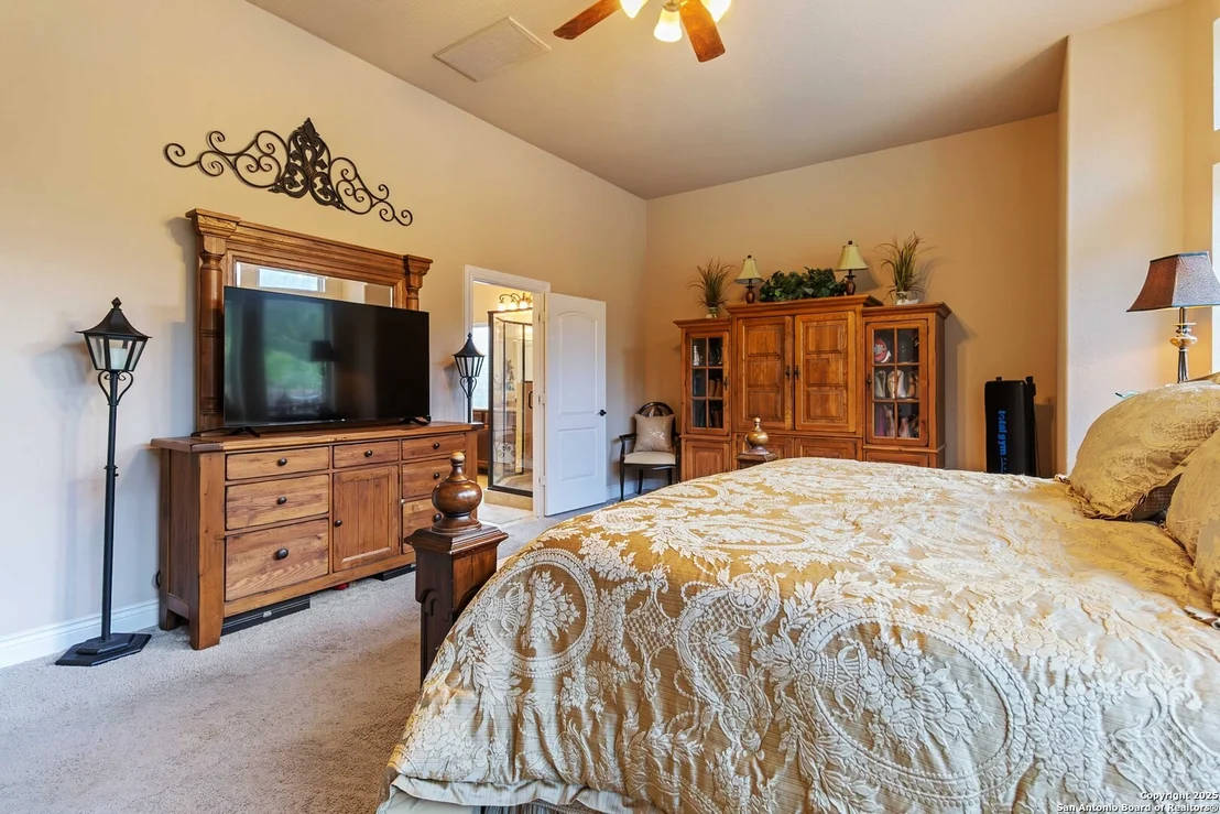 Photo of 8905 Soaring Oak