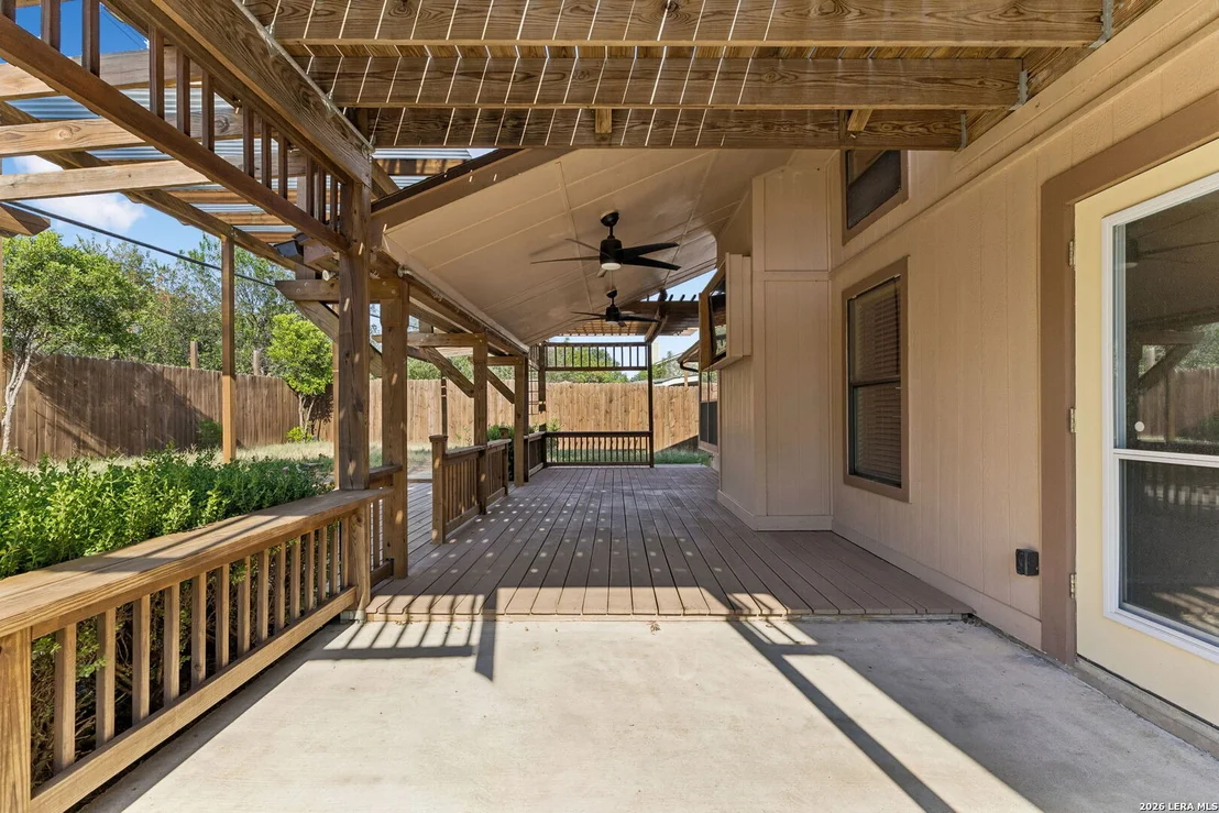 Photo of 2127 Oak Bnd