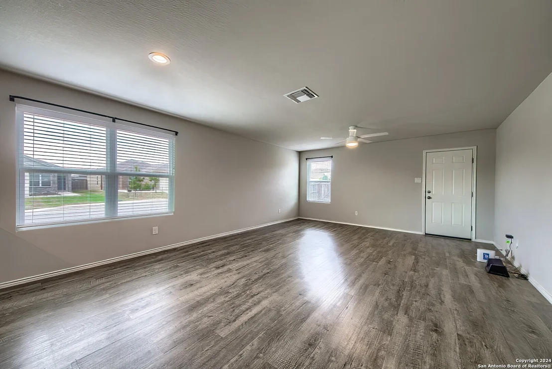 Photo of 4430 Heathers Dawn