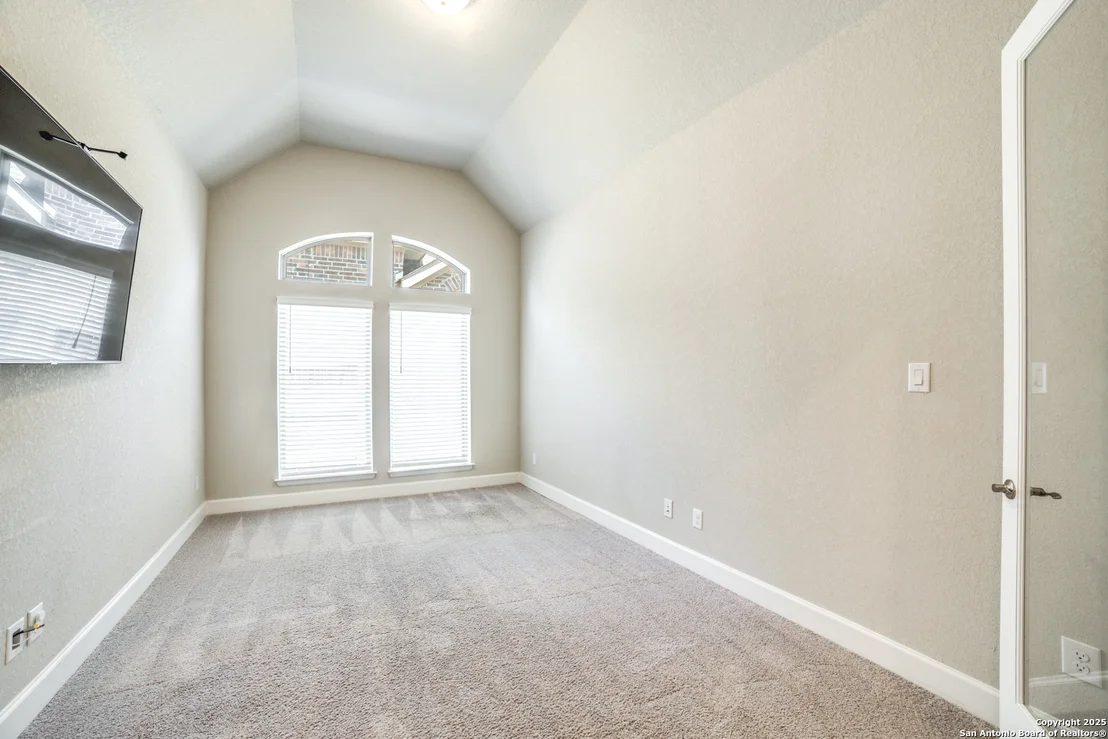 Photo of 2131 Thayer Cove