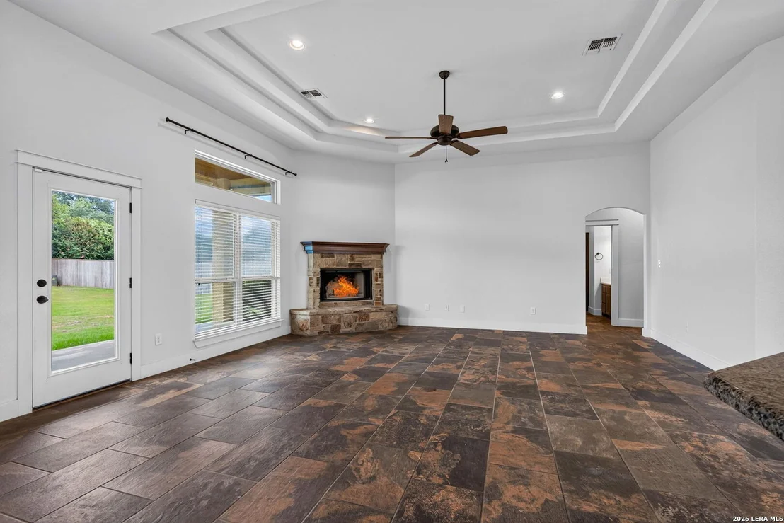 Photo of 1633 CAMDEN LN