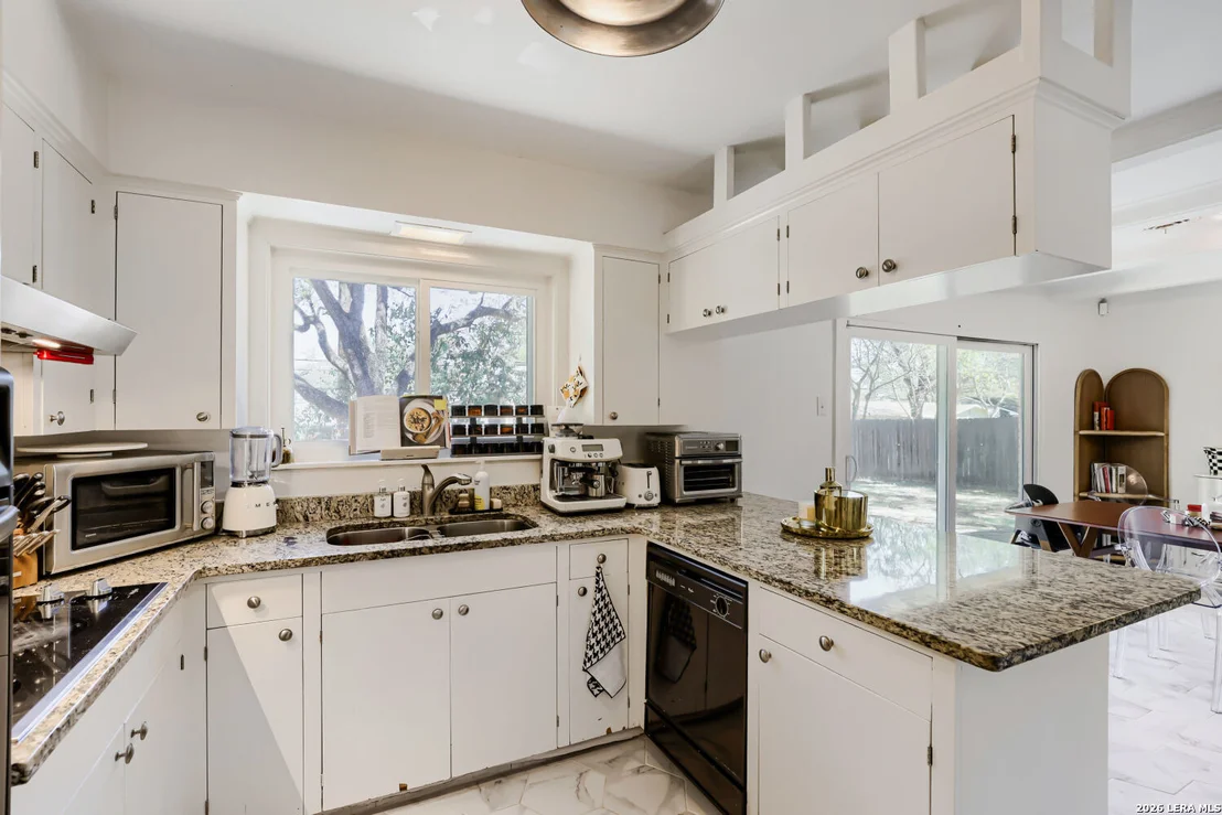 Photo of 2915 Oakleaf Dr