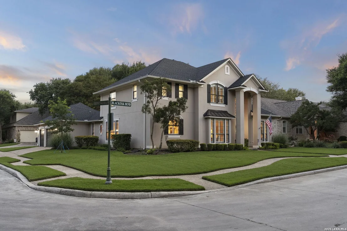 Photo of 2302 BLACKOAK BND