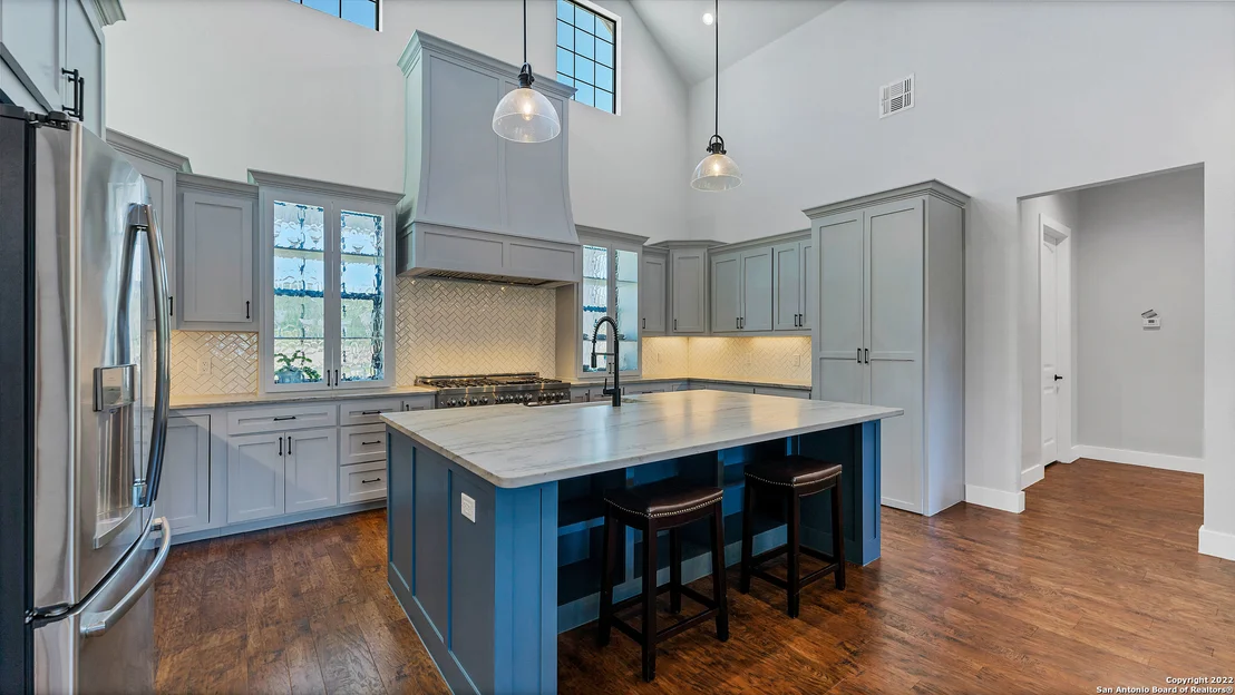 Photo of 1231 Smoky Loop Rd