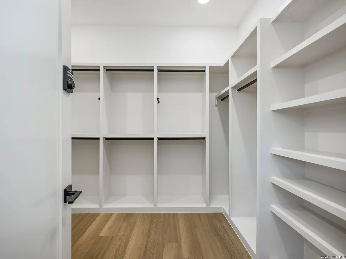 Photo of 211 Wellesley Hill
