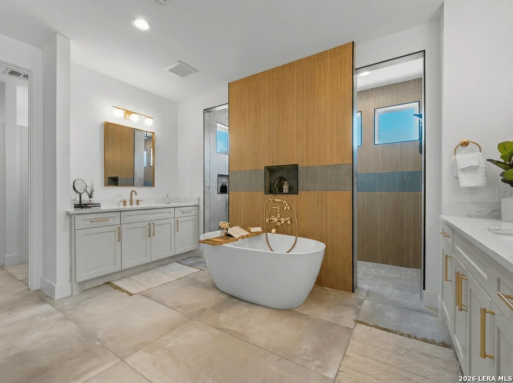 Photo of 877 Annabelle Ave