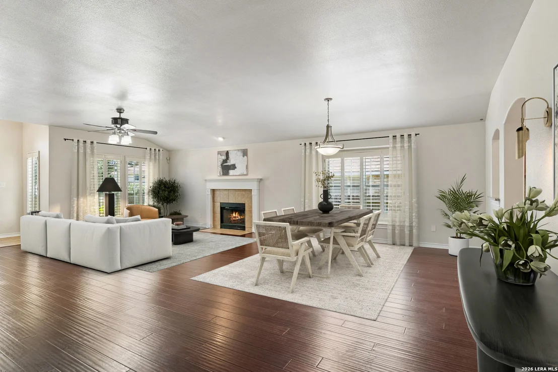 Photo of 1303 BLUFF FOREST
