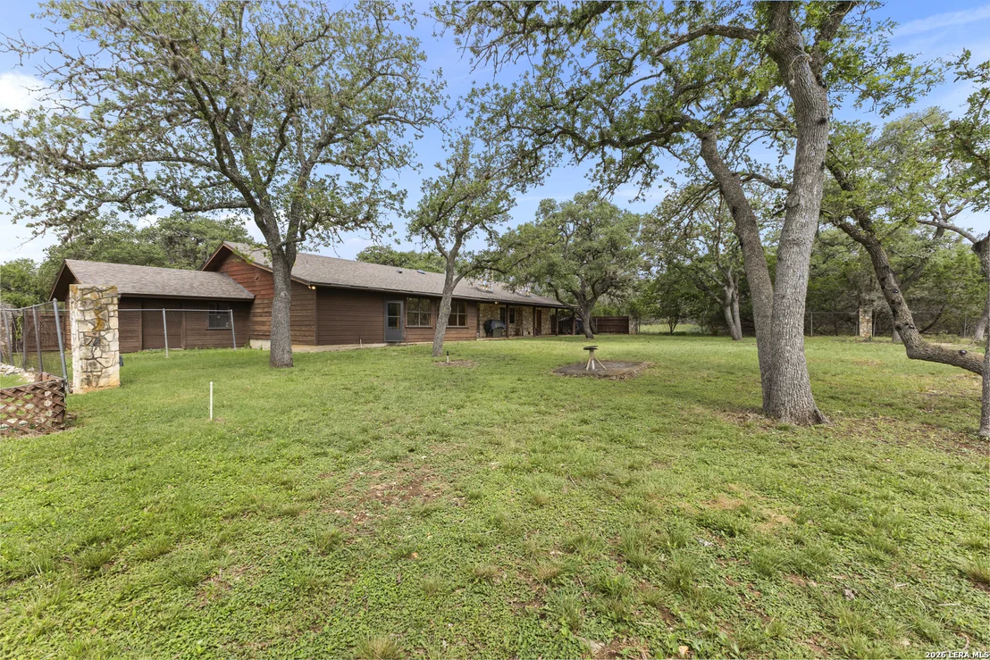 Photo of 165 SETTLERS CIR