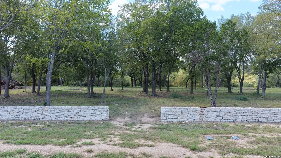 Photo of 264 RIVERFRONT DR