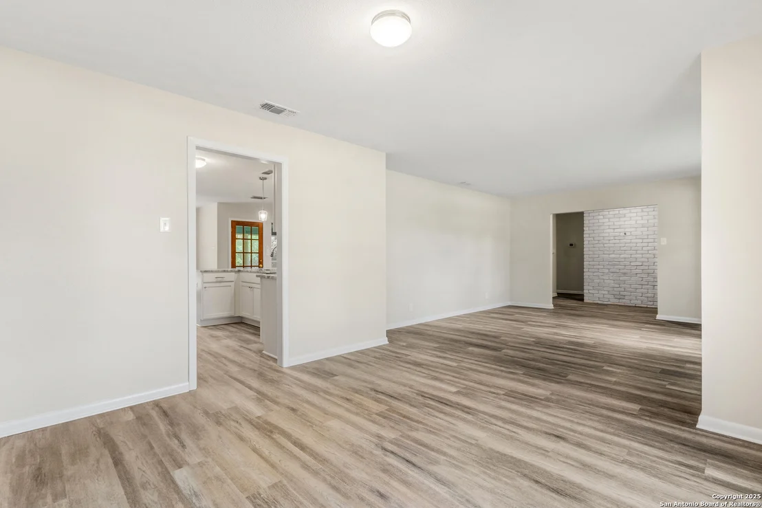 Photo of 6041 Trone Trail