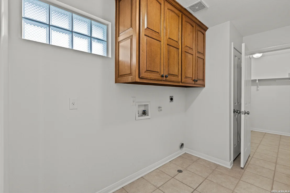 Photo of 6119 CRESCENT FLS