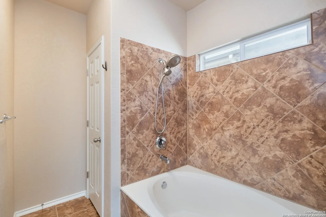 Photo of 11507 Cardinal Sky