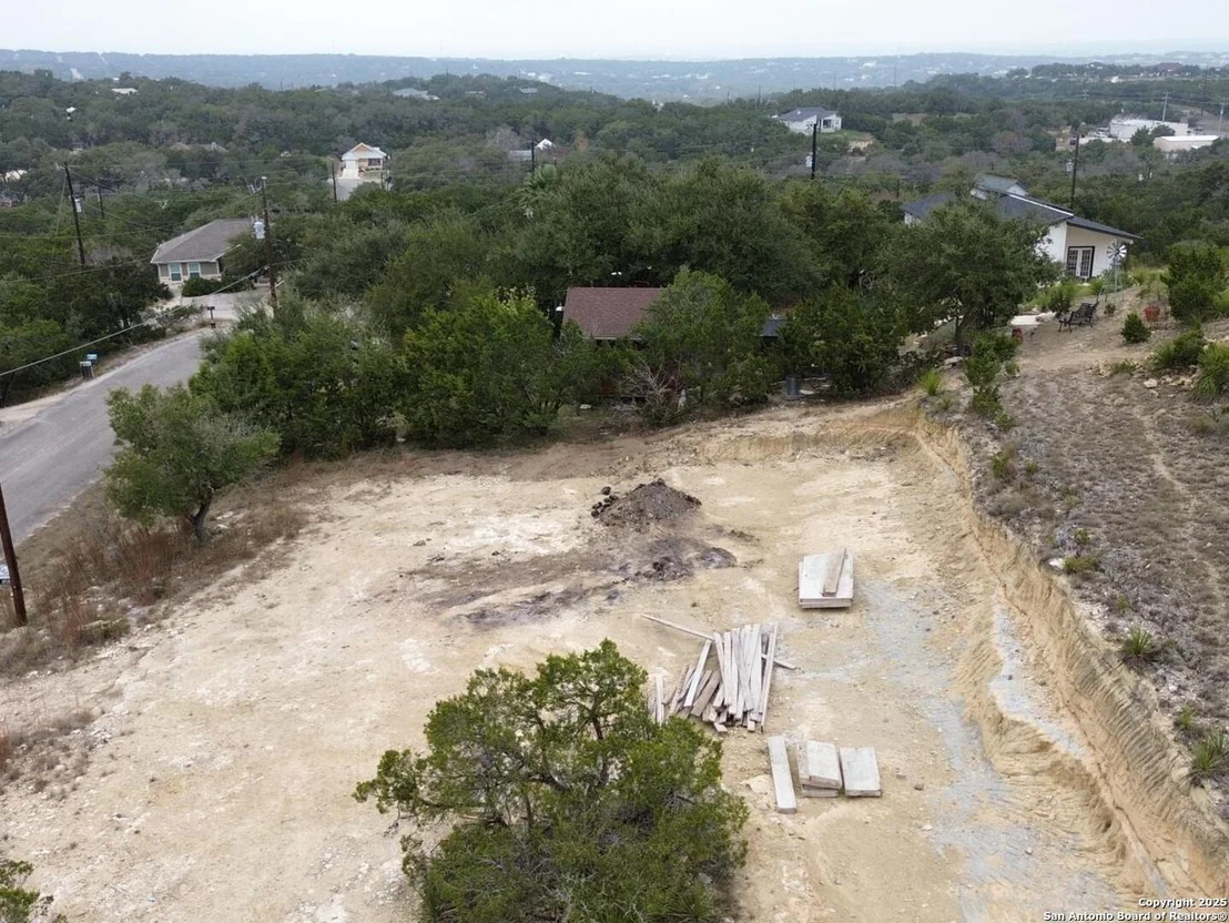 Photo of 472 Ledgeview
