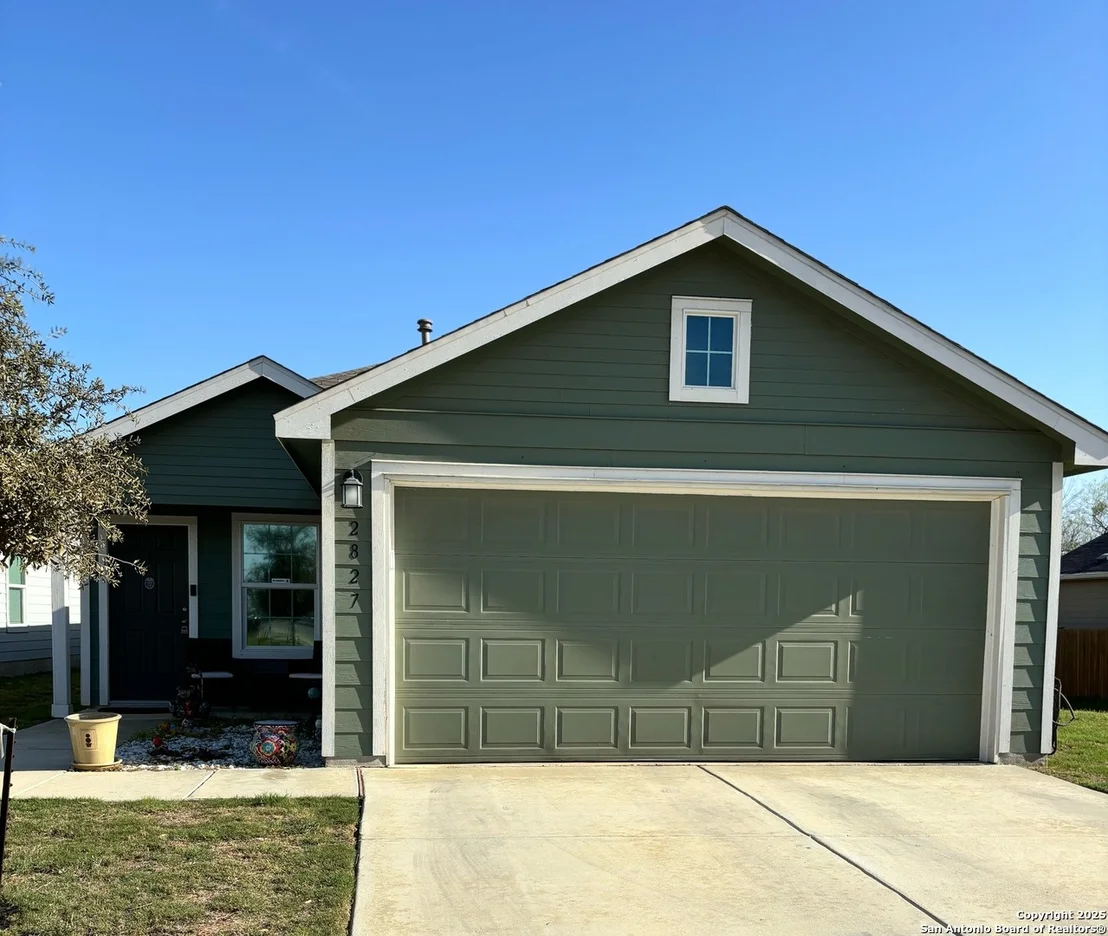Photo of 2827 Ruby Crossing